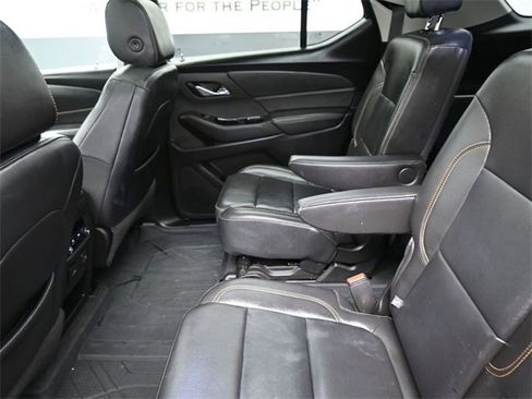 Used 2020 Chevrolet Traverse LT w/ LT Premium Package image 23