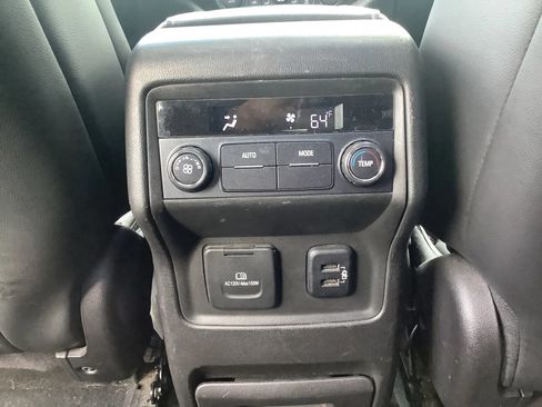 Used 2017 GMC Acadia SLT FWD image 19