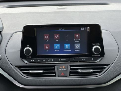 Used 2022 Nissan Altima 2.5 S image 13