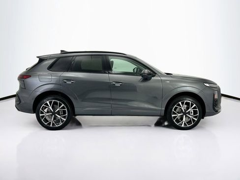 New 2026 Audi Q3 quattro 2.0T AWD/4WD image 4