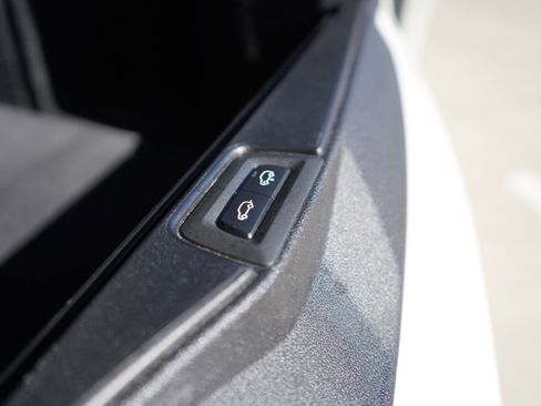 Used 2021 BMW X5 sDrive40i w/ M Sport Package image 26