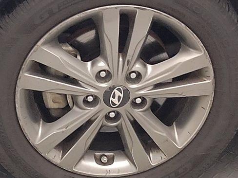 Used 2017 Hyundai Elantra SE w/ SE A/T Tech Package 03 FWD image 31