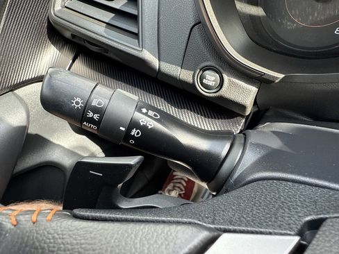 Used 2023 Subaru Crosstrek 2.0i Premium image 22