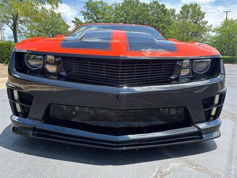 Used 2011 Chevrolet Camaro LS RWD image 4