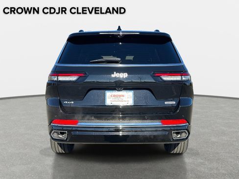 New 2025 Jeep Grand Cherokee L Overland w/ Advanced Protech Group III AWD/4WD image 5