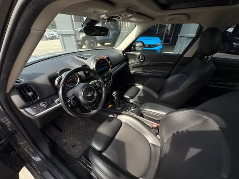 Used 2019 MINI Cooper Countryman SE w/ Premium Package image 2