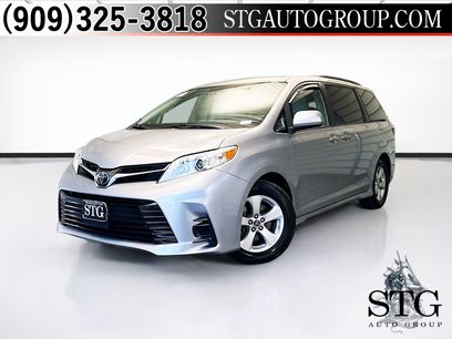 Used 2018 Toyota Sienna LE
