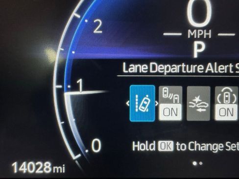 Used 2025 Toyota Corolla SE w/ SE Premium Package image 24