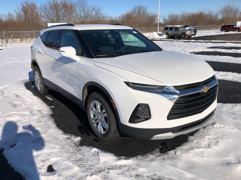 Used 2021 Chevrolet Blazer LT image 3