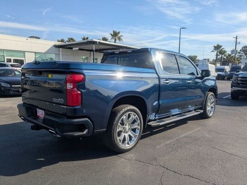 Used 2019 Chevrolet Silverado 1500 High Country w/ Z71 Off-Road Package image 5