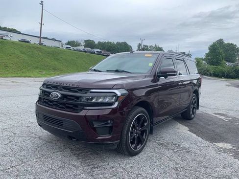 Certified 2023 Ford Expedition Limited AWD/4WD image 4