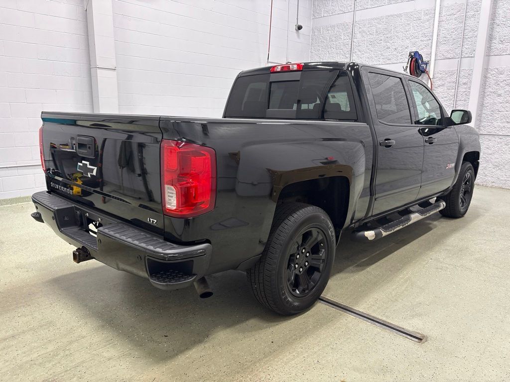 Used 2017 Chevrolet Silverado 1500 LTZ Z71 w/ LTZ Plus Package AWD/4WD image 4