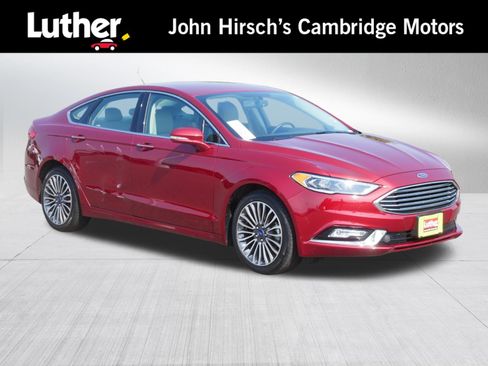 Used 2017 Ford Fusion SE w/ Fusion SE Technology Package FWD image 1