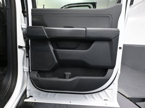 Used 2024 Ford F150 XLT w/ XLT Black Appearance Package image 42