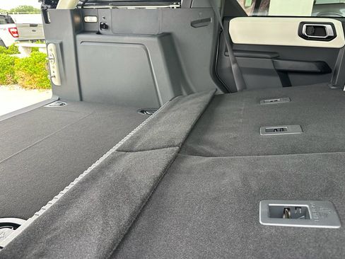 New 2026 Ford Bronco Outer Banks w/ Sasquatch Package AWD/4WD image 39