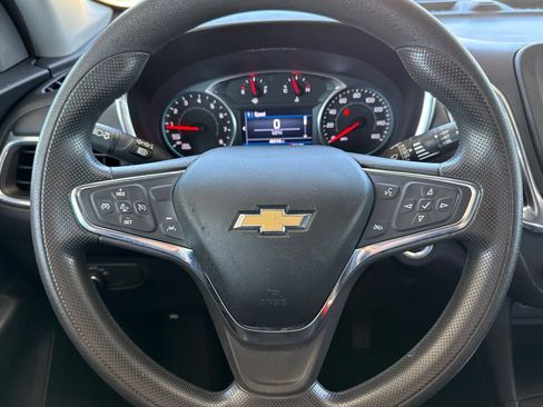 Used 2023 Chevrolet Equinox LT FWD image 32