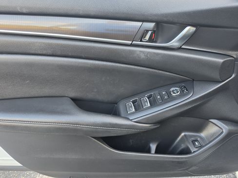 Used 2019 Honda Accord Sport image 24