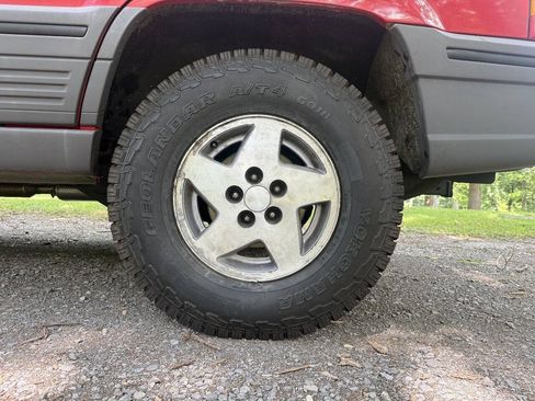 Used 1995 Jeep Grand Cherokee Laredo AWD/4WD image 13