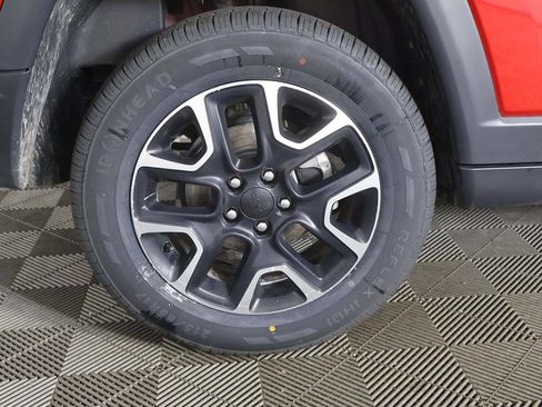 Used 2021 Jeep Compass Trailhawk AWD/4WD image 19