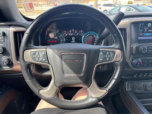 Used 2018 GMC Sierra 1500 Denali w/ Denali Ultimate Package AWD/4WD image 18