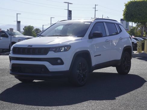 New 2026 Jeep Compass Latitude AWD/4WD image 8