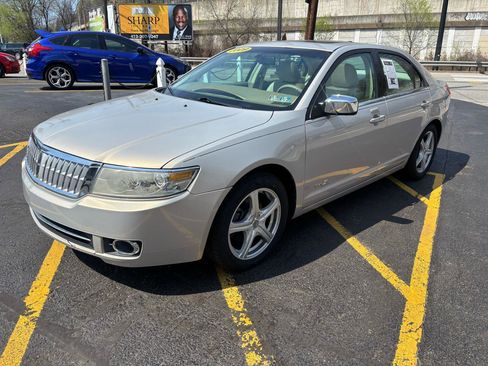 Used 2009 Lincoln MKZ FWD image 3