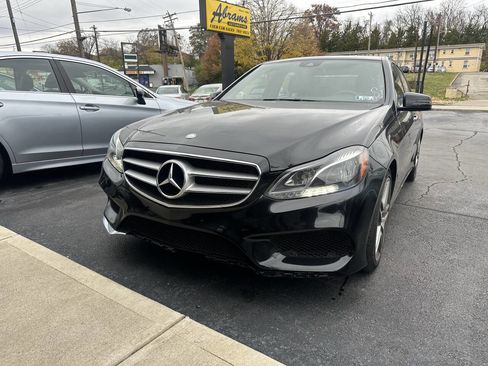Used 2016 Mercedes-Benz E 350 4MATIC Sedan w/ Premium Package image 3