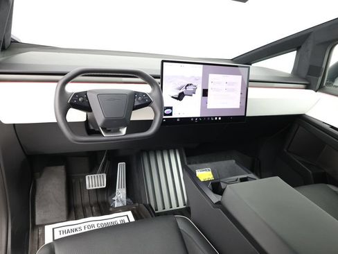 Used 2024 Tesla Cybertruck AWD Crew Cab image 10