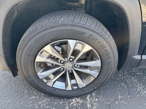 Used 2025 Chevrolet Equinox LT image 25