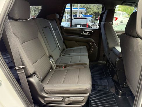 Used 2021 Chevrolet Tahoe 2WD image 17