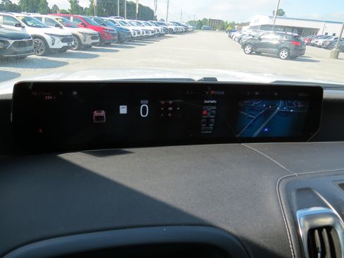 Used 2026 Ford Expedition Max Platinum w/ Driver's Package AWD/4WD image 22