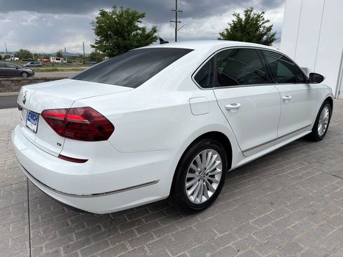 Used 2017 Volkswagen Passat 1.8T SE FWD image 5