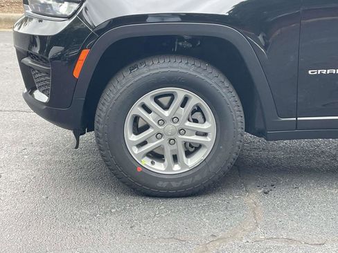 New 2025 Jeep Grand Cherokee Laredo w/ Luxury Tech Group I image 36