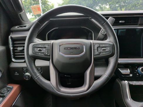 Used 2025 GMC Sierra 3500 Denali Ultimate AWD/4WD image 24
