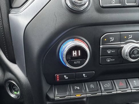 Used 2020 GMC Sierra 1500 Elevation w/ Elevation Value Package image 13