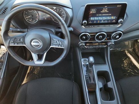 Used 2025 Nissan Sentra SR FWD image 20