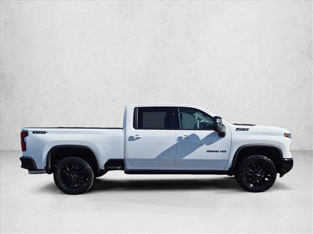Used 2025 Chevrolet Silverado 2500 LTZ w/ LTZ Plus Package AWD/4WD image 4