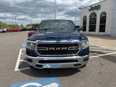 Used 2023 RAM 1500 Big Horn AWD/4WD image 3