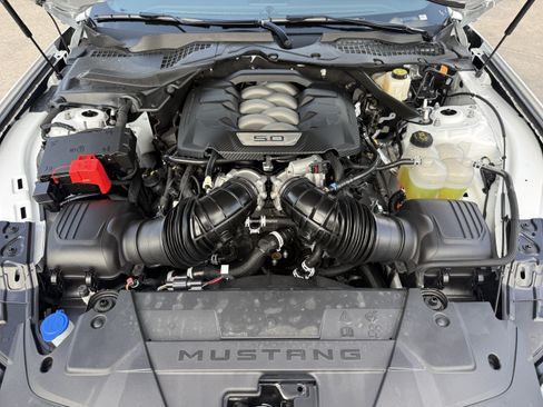 Used 2026 Ford Mustang GT Premium RWD image 31