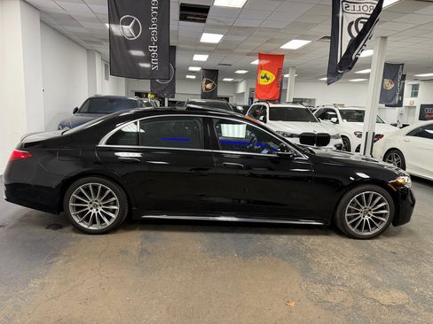 Used 2021 Mercedes-Benz S 580 4MATIC Sedan w/ AMG Line image 5