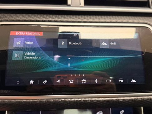 Used 2018 Land Rover Range Rover Velar R-Dynamic SE AWD/4WD image 31
