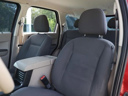 Used 2008 Ford Escape XLS FWD image 6
