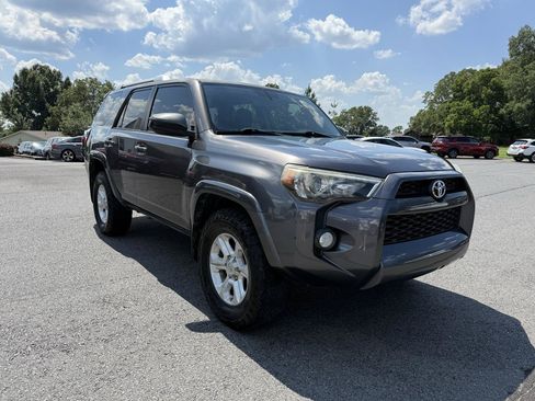 Used 2014 Toyota 4Runner SR5 RWD image 8