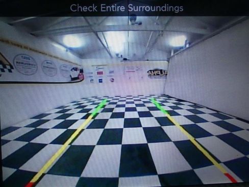 Used 2015 Dodge Challenger SRT Hellcat image 9