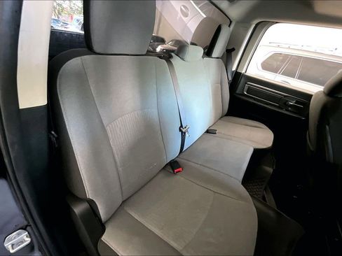 Used 2021 RAM 1500 Classic SLT RWD image 23