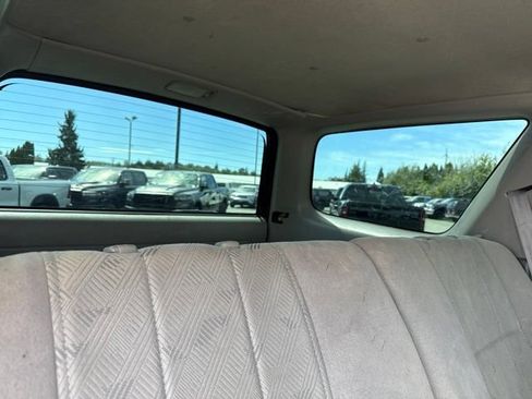 Used 2002 Toyota 4Runner SR5 AWD/4WD image 11