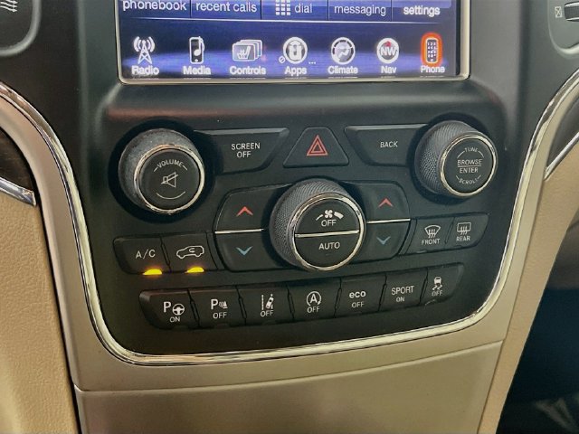 Used 2017 Jeep Grand Cherokee Limited w/ Luxury Group II RWD image 23
