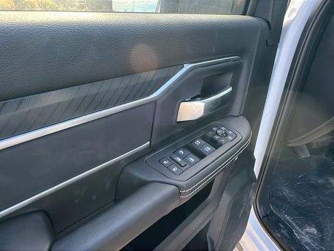 Used 2025 RAM 2500 Big Horn image 15