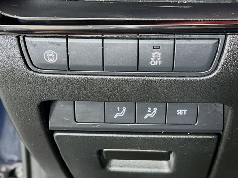 Used 2020 MAZDA MAZDA3 Hatchback w/ Premium Package image 13