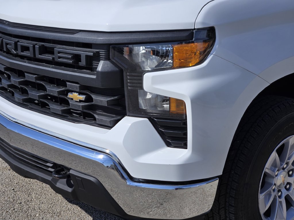 Used 2025 Chevrolet Silverado 1500 W/T RWD image 9